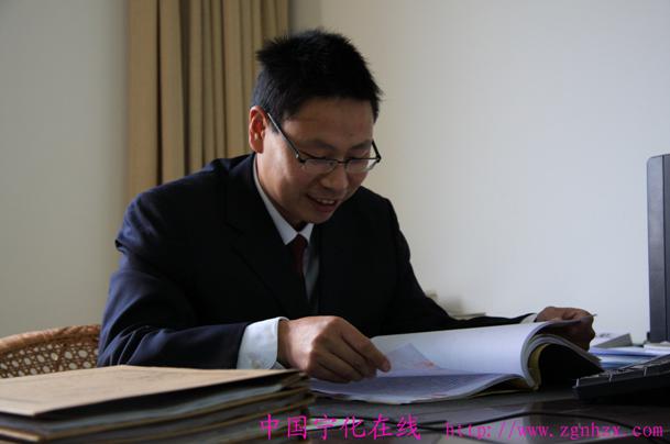 紅土地上的“偵監能手”