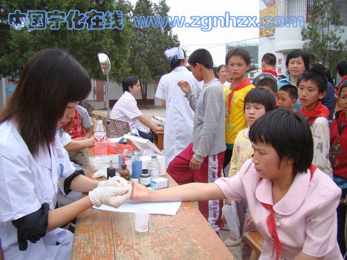 助殘日為特校學生義診