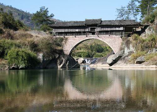 寧化優秀景區之十一：巖石寨丹霞地貌•水茜屋橋