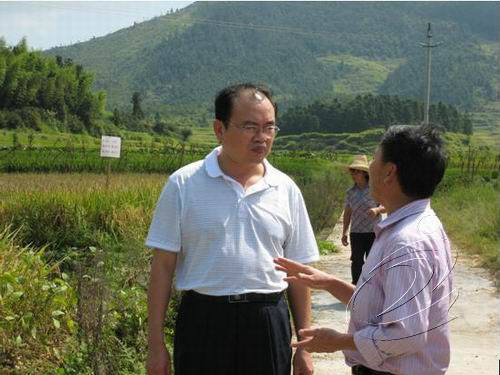 省農業標準化示范區地區互查檢查組蒞寧檢查