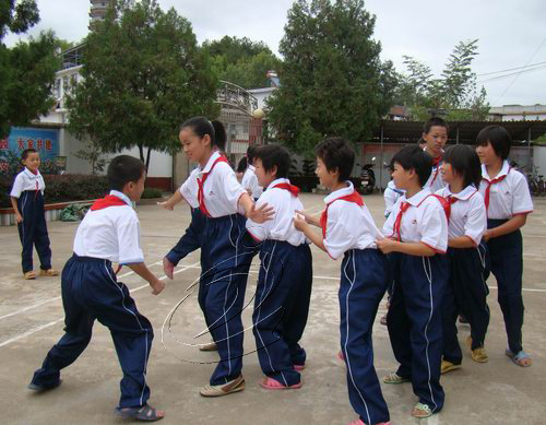 寧化特校學生喜穿新校服