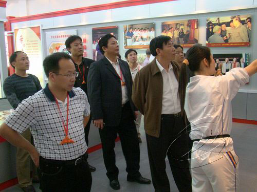 閩臺青年企業家客家祖地尋根謁祖