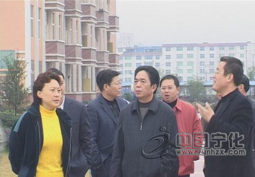 巫福生到城東中學(xué)調(diào)研甲流防控工作