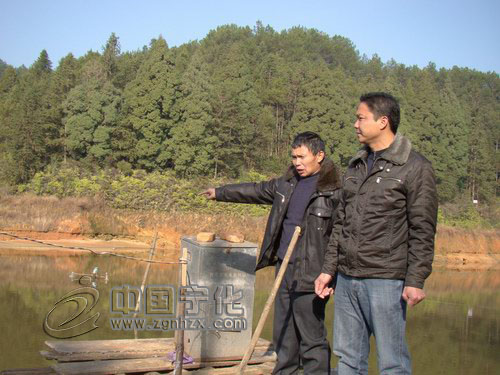 許永閩勇救落水老人