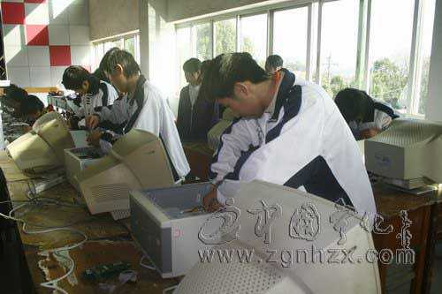 寧化職專開展第三屆“技能競(jìng)賽及展示周”活動(dòng)