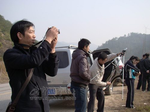 中國(guó)寧化在線網(wǎng)友赴建設(shè)中的永寧高速采風(fēng)