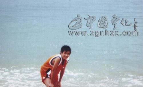 吳琛獲首屆“白石杯”中國(guó)青少年書畫大賽金獎(jiǎng)