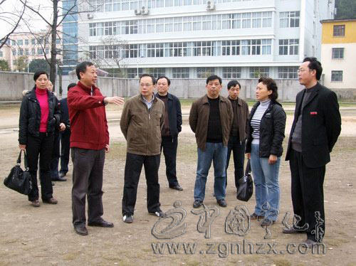 縣委書記陳忠杰到寧化一中、六中調研