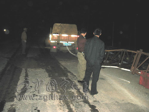 寧化公路分局夜間搶險保入閩通道暢通