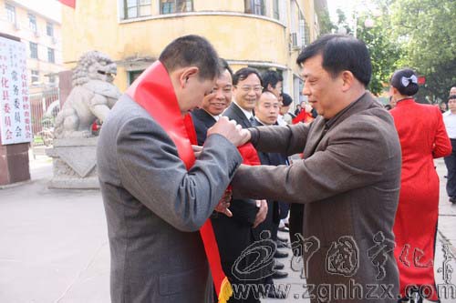寧化七勞模赴市受表彰