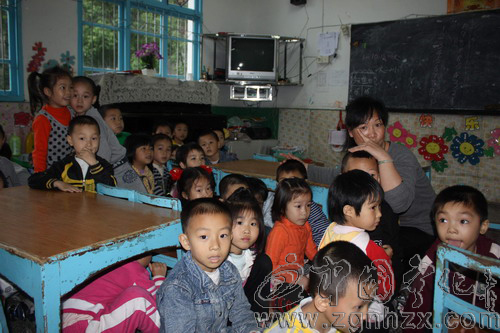 寧化實(shí)幼開展防暴演練