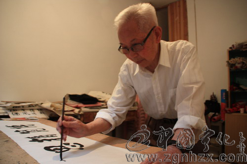 壽星肖戴農的書法樂