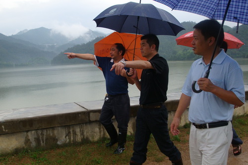 肖秀沐趕赴泉上鎮檢查指導防汛抗災工作