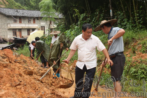 抗洪救災(zāi)先鋒譜⑶：洪水襲來，他這樣詮釋責(zé)任