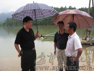 丁玉銘來寧檢查災(zāi)后畜牧水產(chǎn)工作