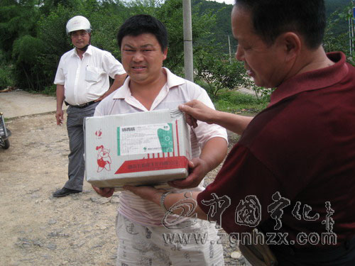 寧化發放1.8噸消毒藥品嚴防畜禽疫病