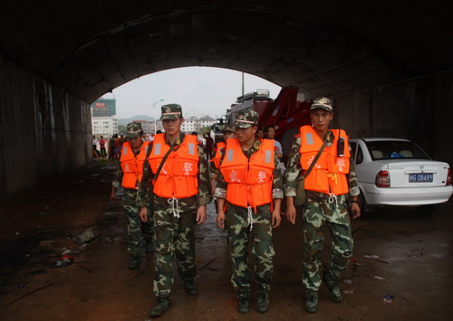 寧化地震災害緊急救援隊成立