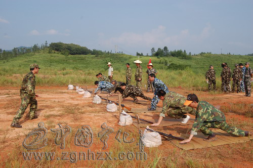 寧化縣森林撲火應(yīng)急隊(duì)開(kāi)展軍事訓(xùn)練