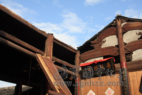 白蟻蛀塌“八閩名祠”寧化謝氏家廟