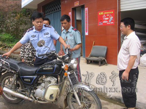 曹坊鄉部門聯動集中整治集鎮交通