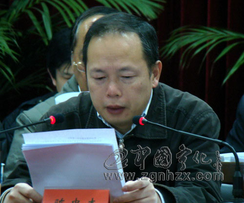 全縣經濟工作會議召開 陳忠杰巫福生講話