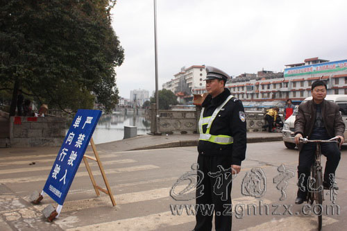 “新春走基層”之五：寧化交警“很給力”