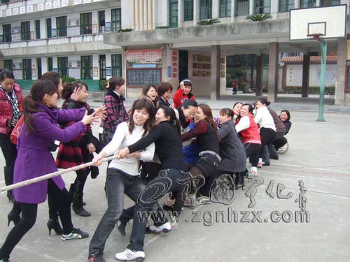 寧師附小拔河健身慶“三八”