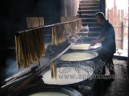 泉上農(nóng)戶入合作社豆腐皮脫銷