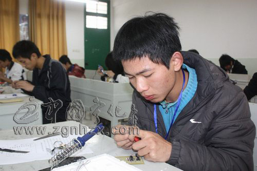 市中職電工電子技能大賽在三明工貿(mào)學(xué)校開幕