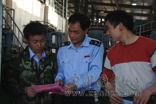 寧化地稅“稅法課堂”進礦山