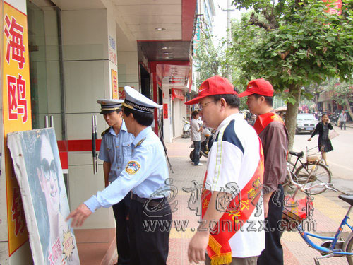 寧化：文明勸導志愿者參與城市管理