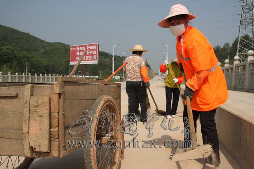 寧化環衛站整治環境衛生不留盲區死角