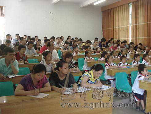 全縣50余教師觀摩實小教學開放周活動