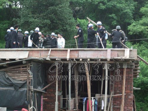 聯合執法出重拳 強制拆違不手軟