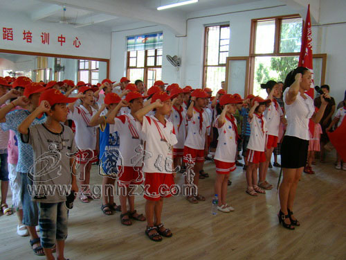 寧化“安全自護•生育關懷”夏令營快樂開營