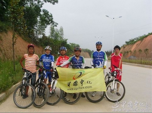 騎行884公里 環(huán)騎三明四勇士凱旋