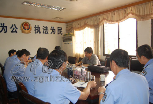 李平生到縣公安局調研