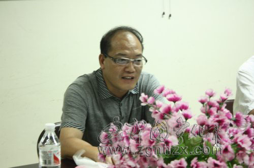 縣委書記肖長根調研城中村建設