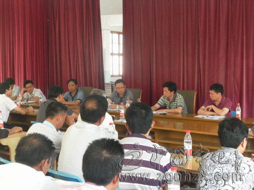 曹坊鄉“點評會”促比學趕超