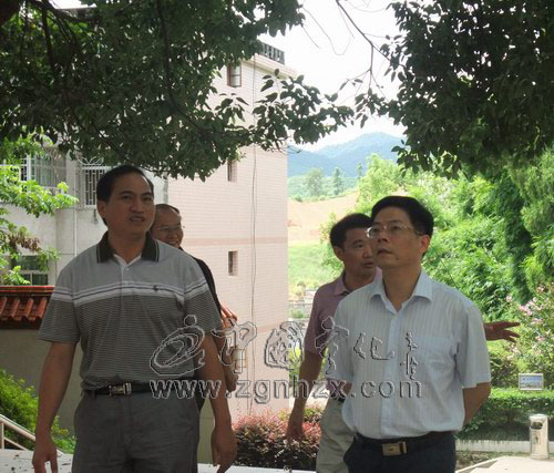 縣委常委宣傳部長鄭曉星到寧化六中調研