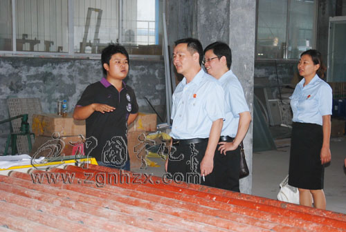 寧化法院“司法大走訪”活動進私企