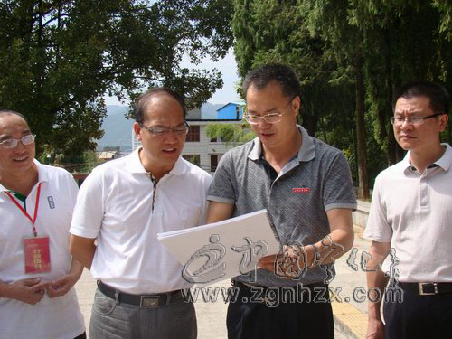 縣委書記肖長根走訪城區部分社會事業單位