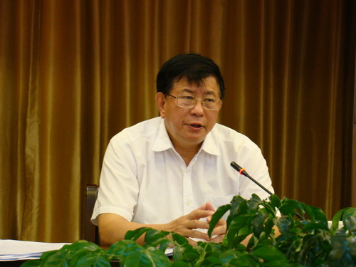 省人大常委會(huì)副主任莊先來(lái)寧檢查