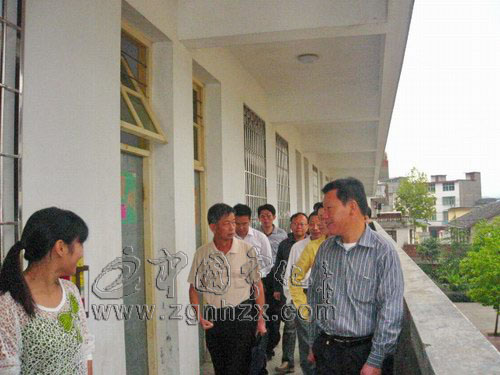 省市督導評估組深入安遠中學評估督導