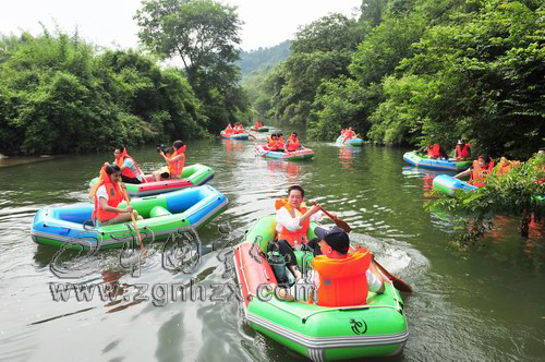 “蛟龍溪漂流”暫停向游客開(kāi)放