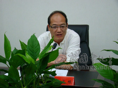 縣委書記肖長根調研黨建工作