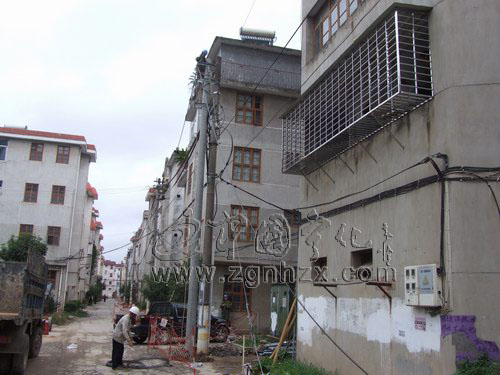 寧化供電公司改造城區配網保居民春節用電