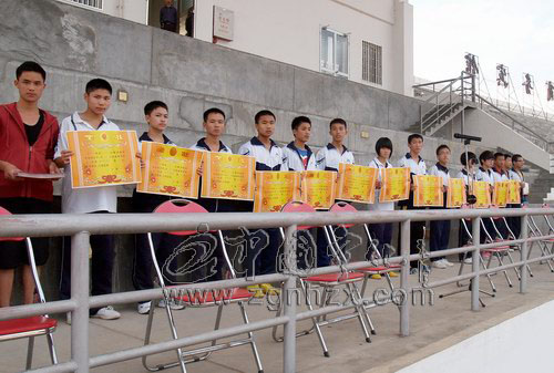 寧化一中2011年田徑運動會圓滿落幕