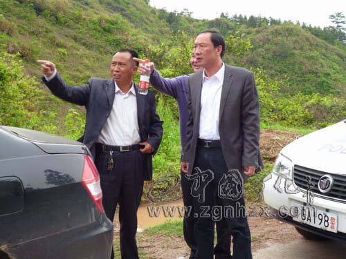 縣法院俞和勇到掛包水土流失重點村督查工作