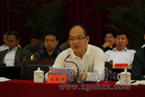 縣委一季度經濟形勢分析會召開 肖長根提要求